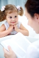 Bookstart soll das Vorlesen und die Lesekultur in Familien fördern, wovon man sich eine nachhaltige Wirkung verspricht