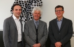 Seit heute im Ruhestand: Abteilungsdirektor Arthur Pernstich (Bildmitte) mit Landesrat Philipp Achammer und Schulamtsleiter Peter Höllrigl
