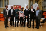 Zwölfter Südtiroler Jugendredewettbewerb: Landesrat Philipp Achammer mit den Siegern der jeweiligen Kategorie