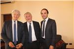Landesrat Philipp Achammer (r.) und Senator Hans Berger (l.) trafen sich heute Nachmittag in Rom mit Arbeitsminister Giuliano Poletti (Mitte) zu einer Aussprache. Foto: Katharina Tasser
