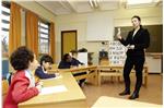 An Südtirols Schulen können sich zusätzliche Lehrkräfte auf einen unbefristeten Arbeitsvertrag freuen. Foto: LPA/Archivbild 