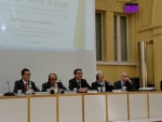 Le presidënt Arno Komaptscher incö tratan la presentaziun dl program FESR 2014 - 2020
