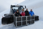 LRin Stocker auf Lokalaugenschein im Sommerskigebiet Stilfser Joch (FOTO:LPA)